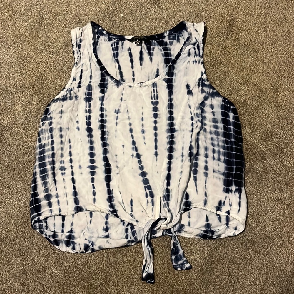 Style Envy - Blue tie-dye cropped tank top with tie in front - size L